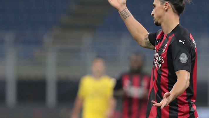 MILAN, ITALY - NOVEMBER 08: Zlatan Ibrahimovic of AC Milan reacts during the Serie A match between AC Milan and Hellas Verona FC at Stadio Giuseppe Meazza on November 8, 2020 in Milan, Italy. (Photo by Emilio Andreoli/Getty Images) MILAN, ITALY - NOVEMBER 08: Zlatan Ibrahimovic of AC Milan reacts during the Serie A match between AC Milan and Hellas Verona FC at Stadio Giuseppe Meazza on November 8, 2020 in Milan, Italy. (Photo by Emilio Andreoli/Getty Images)