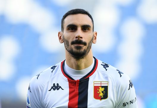 REGGIO NELL'EMILIA, ITALY - JANUARY 06: Davide Zappacosta of Genoa CFC looks on before the Serie A match between US Sassuolo and Genoa CFC at Mapei Stadium - Città del Tricolore on January 06, 2021 in Reggio nell'Emilia, Italy. (Photo by Alessandro Sabattini/Getty Images) REGGIO NELL'EMILIA, ITALY - JANUARY 06: Davide Zappacosta of Genoa CFC looks on before the Serie A match between US Sassuolo and Genoa CFC at Mapei Stadium - Città del Tricolore on January 06, 2021 in Reggio nell'Emilia, Italy. (Photo by Alessandro Sabattini/Getty Images)