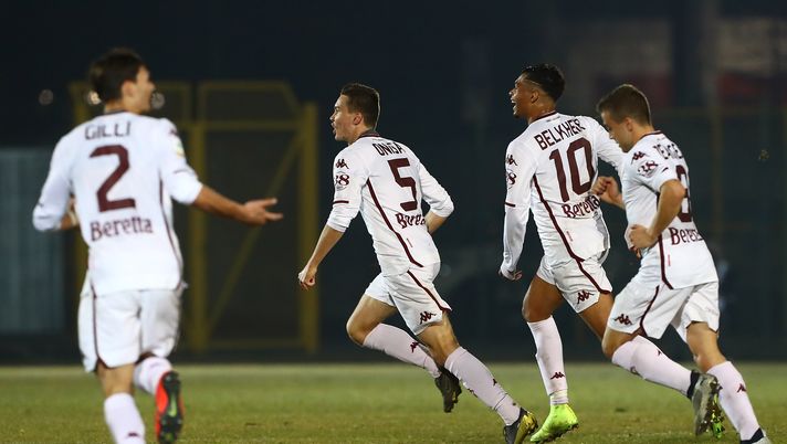SESTO SAN GIOVANNI, ITALY - FEBRUARY 20: Mihael Alexandru Onisa #5 of Torino FC celebrates after scoring the opening goal during the Supercoppa Primavera match between FC Internazionale U19 and Torino FC U19 at Stadio Breda on February 20, 2019 in Sesto San Giovanni, Italy. (Photo by Marco Luzzani/Getty Images for Lega Serie A) SESTO SAN GIOVANNI, ITALY - FEBRUARY 20: Mihael Alexandru Onisa #5 of Torino FC celebrates after scoring the opening goal during the Supercoppa Primavera match between FC Internazionale U19 and Torino FC U19 at Stadio Breda on February 20, 2019 in Sesto San Giovanni, Italy. (Photo by Marco Luzzani/Getty Images for Lega Serie A)