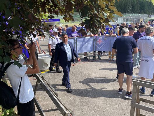 Fiorentina LIVE Moena 2022. Giorno 2: allenamento finito, scintille Nico-Sottil - immagine 8