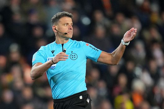 Le borse del Real Madrid ormai dimenticate: ecco Gil Manzano, l’arbitro dell’euroderby milanese- immagine 2