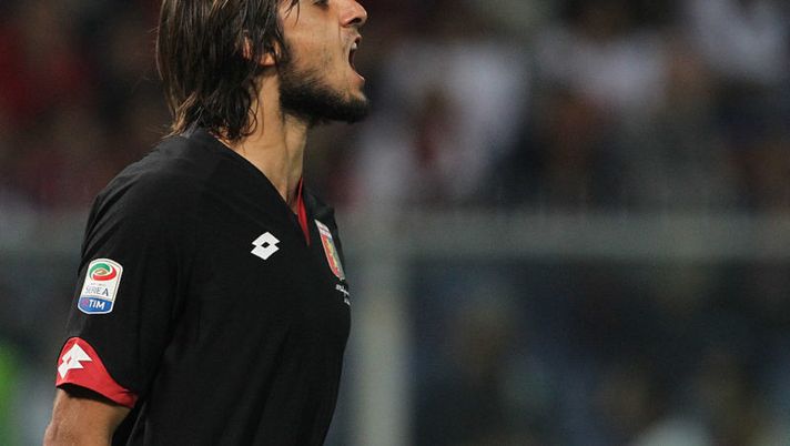GENOA, ITALY - SEPTEMBER 21: Mattia Perin of Genoa CFC shouts to his team-mates during the Serie A match between Genoa CFC and SSC Napoli at Stadio Luigi Ferraris on September 21, 2016 in Genoa, Italy. (Photo by Marco Luzzani/Getty Images) Genoa, Perin: “Che coppia Mandragora e Bertolacci! Lo sto bombardando…” - immagine 1