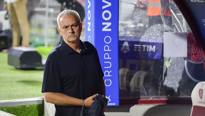 Roma, niente intervista a Dazn per Mourinho causa sovrapposizione con altri contenuti - immagine 1