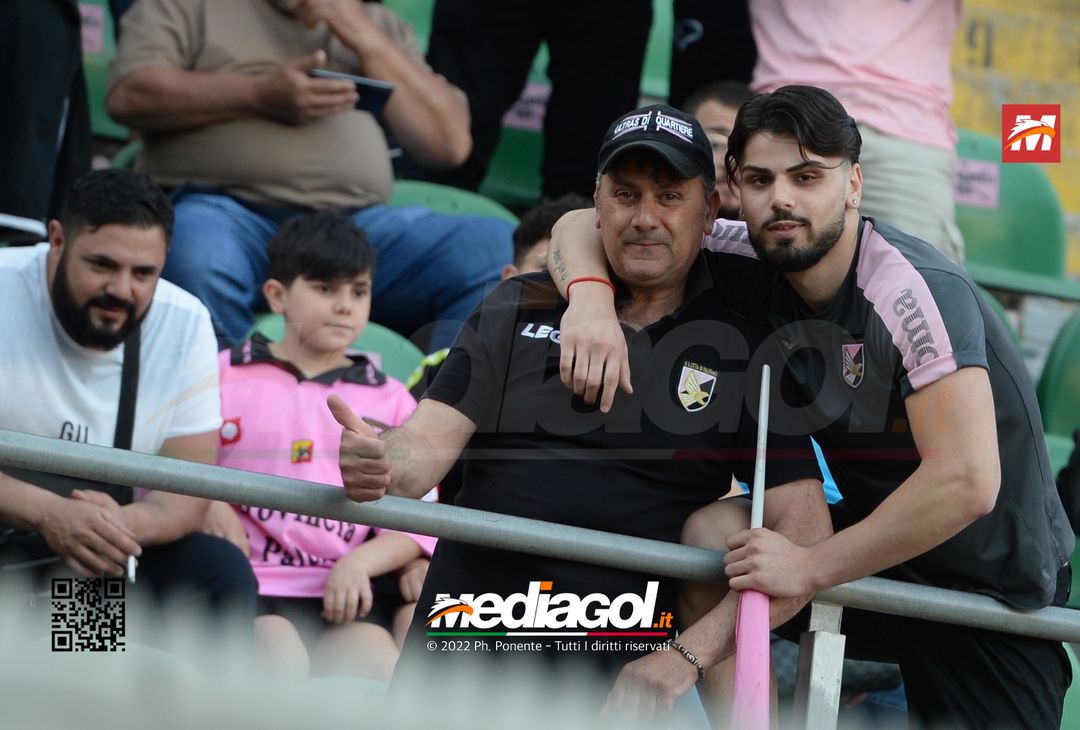 Fototifo, i tifosi allo stadio per Palermo-Virtus Entella 2-2 (gallery) - immagine 56
