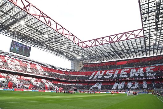 Lo stadio di San Siro prima di Milan-Atalanta 2-0 (Serie A 2021-2022) | AC Milan News (Getty Images) AC Milan Milan-Atalanta 2-0 Serie A 2021-2022 stadio San Siro