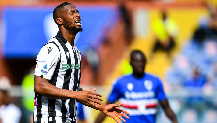 GENOA, ITALY - OCTOBER 3: Beto Betuncal of Udinese reacts with disappointment during the Serie A match between UC Sampdoria and Udinese Calcio at Stadio Luigi Ferraris on Ctober 3, 2021 in Genoa, Italy. (Photo by Getty Images) Infortunio Beto, le ultime sul suo recupero e cosa filtra sul possibile ritorno in campo - immagine 1