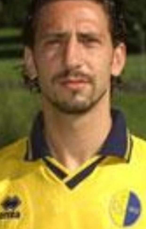 Roberto Cevoli sulla panchina dell'Imolese ma con il cuore ancora a Modena... Roberto Cevoli sulla panchina dell'Imolese ma con il cuore ancora a Modena...