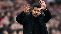 Simeone, la foto di famiglia a Milano in Piazza Duomo fa notizia sui giornali spagnoli