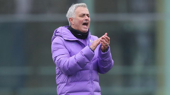 Europa League, Dinamo-Tottenham 3-0 d.t.s.: Mourinho e gli Spurs eliminati dalla tripletta di Oršić 