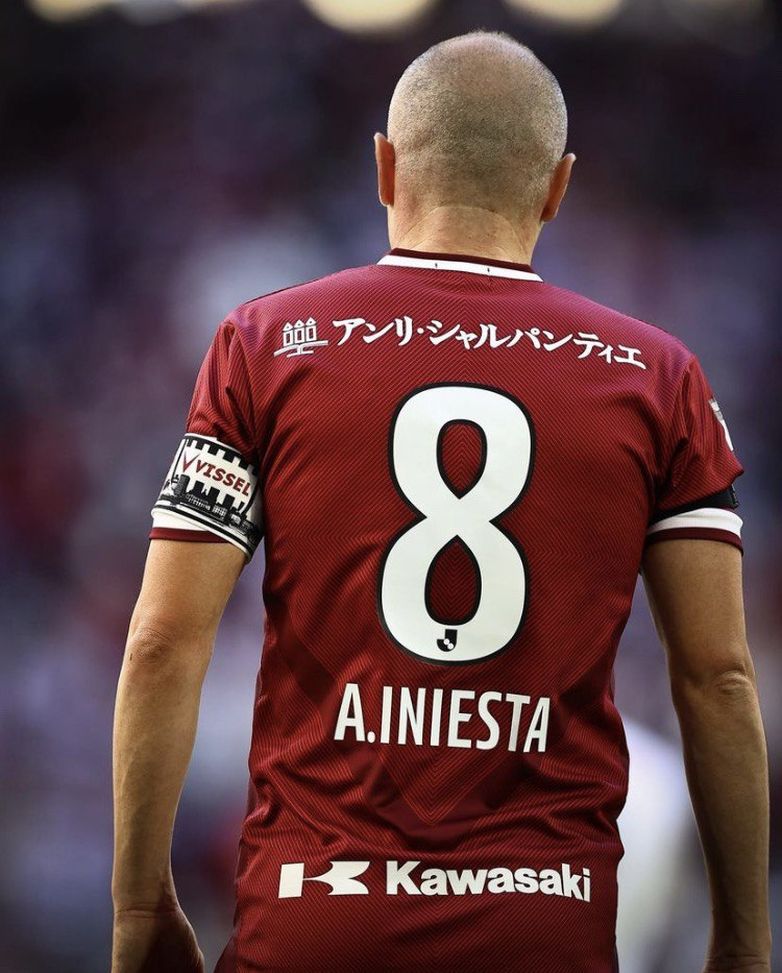 Il Giappone impazzisce per Iniesta: raccolti 15 milioni di yen per fargli una statua!- immagine 3