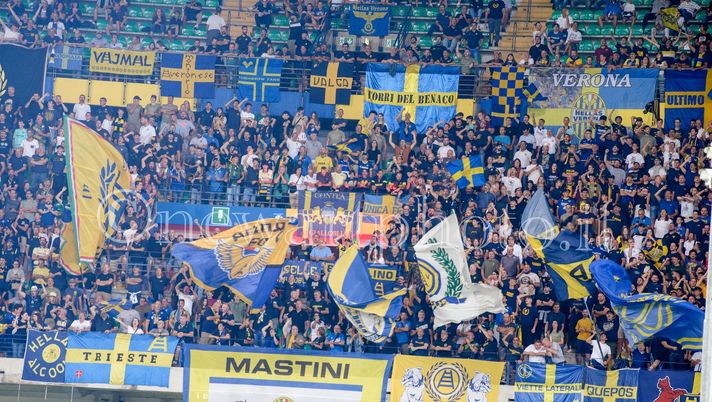 Verona-Napoli, oltre 20 mila al Bentegodi, più di 3 mila i tifosi partenopei Verona-Napoli, oltre 20 mila al Bentegodi, più di 3 mila i tifosi partenopei - immagine 1