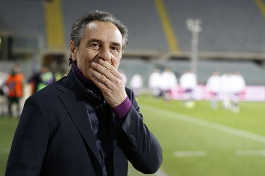 FLORENCE, ITALY - FEBRUARY 19: Cesare Prandelli manager of ACF Fiorentiona reacts during the Serie A match between ACF Fiorentina and Spezia Calcio at Stadio Artemio Franchi on February 19, 2021 in Florence, Italy. (Photo by Gabriele Maltinti/Getty Images) FLORENCE, ITALY - FEBRUARY 19: Cesare Prandelli manager of ACF Fiorentiona reacts during the Serie A match between ACF Fiorentina and Spezia Calcio at Stadio Artemio Franchi on February 19, 2021 in Florence, Italy. (Photo by Gabriele Maltinti/Getty Images)