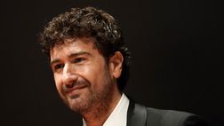 Sanremo, siparietto tra Gianni Morandi e Alessandro Siani: “Forza Napoli!”