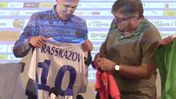 Russia, fondato club “Calcio Catania” a Mosca. Scambio di maglie tra i dirigenti a Torre del Grifo