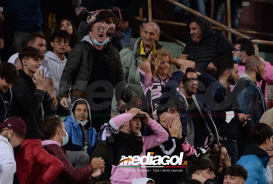 FOTO, i tifosi allo stadio per Palermo – Virtus Villafranca 1-0 (Gallery) - immagine 17