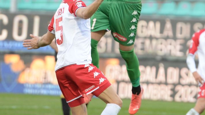 Bari, Frattali: “Vorrei lasciare in Serie A, rinnovo sinonimo di fiducia. Como…” Bari