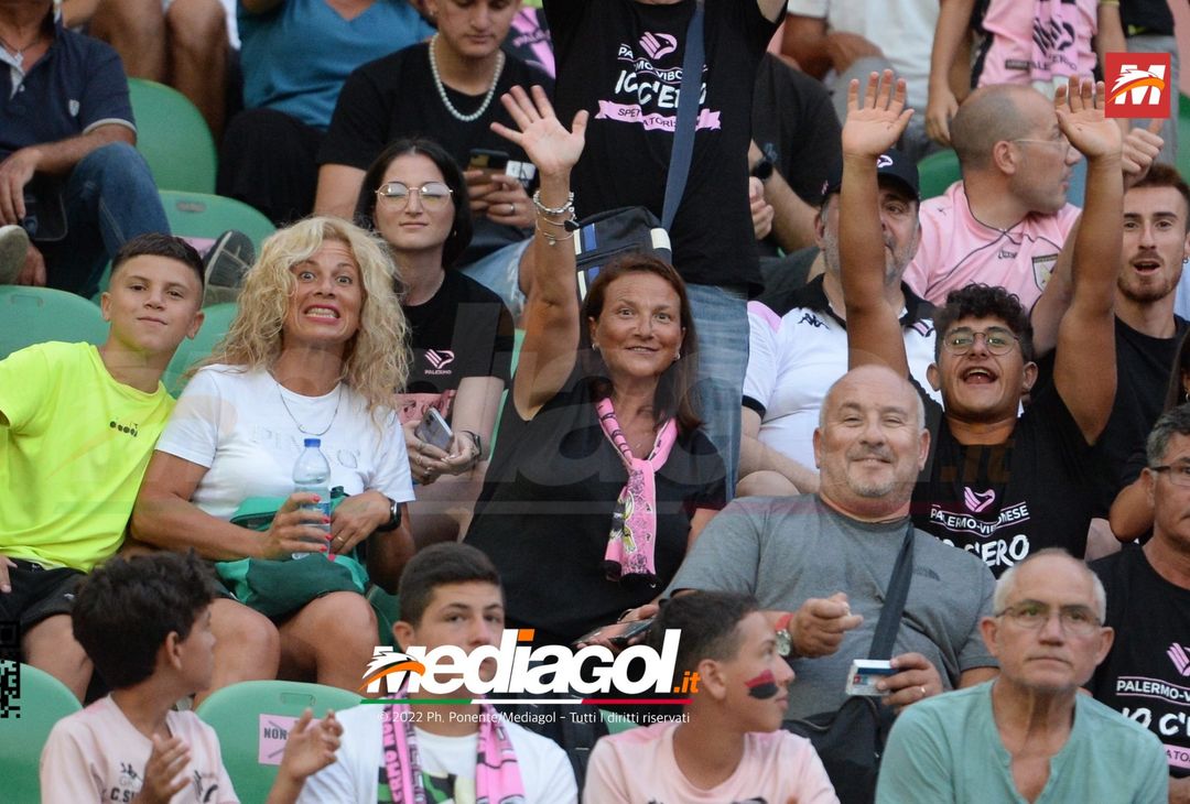 FOTOTIFO, Palermo-Perugia 2-0: i tifosi allo stadio Renzo Barbera (Gallery) - immagine 65