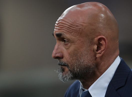 (Photo by Emilio Andreoli/Getty Images) Spalletti e la scuola, ramanzina ai bambini radunati a Castel Volturno: “Oggi la scuola?”- immagine 2