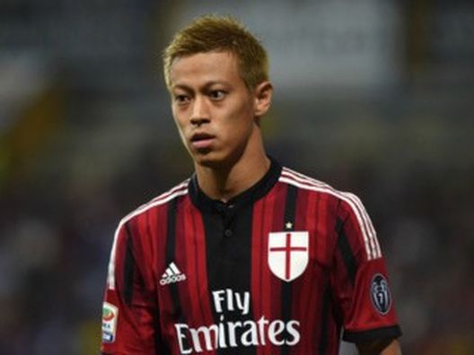 Keisuke Honda nella partita contro il Chievo (Fonte: united11.nexoneu.com) Keisuke Honda nella partita contro il Chievo (Fonte: united11.nexoneu.com)