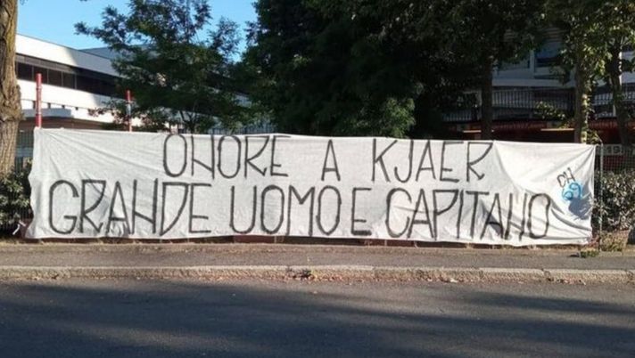Quando il derby fa un passo indietro con riconoscenza e orgoglio: la curva Inter per Kjaer 