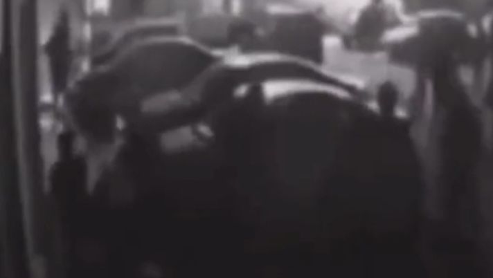 Cipro, derby a colpi di murales a Larnaca Cipro, derby a colpi di murales a Larnaca - immagine 1