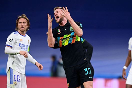 Inter, niente upgrade in Europa. La resa di Inzaghi in un gesto, guaio Barella- immagine 2