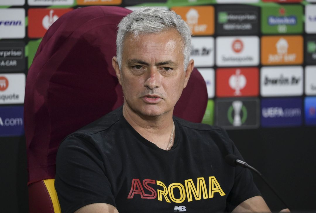 Roma, la conferenza stampa di Mourinho durante il Uefa Media Day – FOTO GALLERY - immagine 15