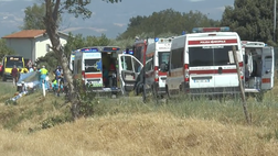 Grosseto, veicolo investe ciclisti: 4 morti e 6 feriti
