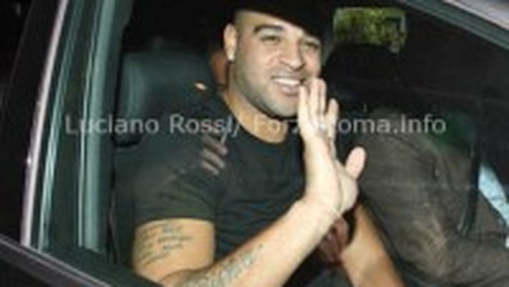 Brasile: Adriano fermato dalla polizia nella favela  Vila Cruzeiro - immagine 1