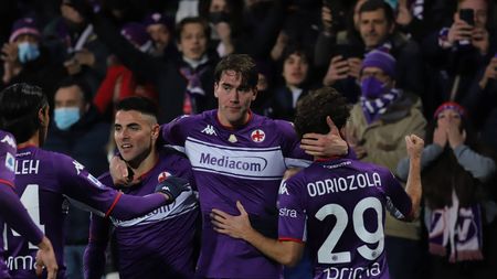 GERMOGLI PH: 11DICEMBRE 2021 FIRENZE STADIO ARTEMIO FRANCHI CAMPIONATO SERIE A TIM FIORENTINA VS SALERNITANA NELLA FOTO ESULTANZA GOL VLAHOVIC GERMOGLI PH: 11DICEMBRE 2021 FIRENZE STADIO ARTEMIO FRANCHI CAMPIONATO SERIE A TIM FIORENTINA VS SALERNITANA NELLA FOTO ESULTANZA GOL VLAHOVIC