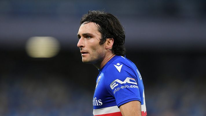 NAPLES, ITALY - JANUARY 09: Tommaso Augello of UC Sampdoria during the Serie A match between SSC Napoli v UC Sampdoria at Stadio Diego Armando Maradona on January 09, 2022 in Naples, Italy. (Photo by Francesco Pecoraro/Getty Images) Mercato – Anche Dijks in uscita, piace Augello - immagine 1