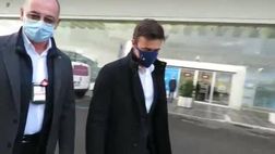 VIDEO Roma, Tiago Pinto è atterrato a Fiumicino: il nuovo dirigente giallorosso batte il Covid-19 e arriva in Serie A