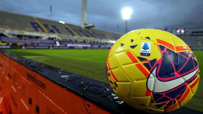 Tifosi di nuovo allo stadio. Al Franchi in 10.000 per la prima della stagione Tifosi di nuovo allo stadio. Al Franchi in 10.000 per la prima della stagione