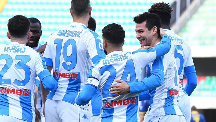 VERONA, ITALY - JANUARY 24: Hirving Lozano of SSC Napoli celebrates with team mate Lorenzo Insigne after scoring their side's first goal during the Serie A match between Hellas Verona FC and SSC Napoli at Stadio Marcantonio Bentegodi on January 24, 2021 in Verona, Italy. Sporting stadiums around Italy remain under strict restrictions due to the Coronavirus Pandemic as Government social distancing laws prohibit fans inside venues resulting in games being played behind closed doors. (Photo by Alessandro Sabattini/Getty Images) VERONA, ITALY - JANUARY 24: Hirving Lozano of SSC Napoli celebrates with team mate Lorenzo Insigne after scoring their side's first goal during the Serie A match between Hellas Verona FC and SSC Napoli at Stadio Marcantonio Bentegodi on January 24, 2021 in Verona, Italy. Sporting stadiums around Italy remain under strict restrictions due to the Coronavirus Pandemic as Government social distancing laws prohibit fans inside venues resulting in games being played behind closed doors. (Photo by Alessandro Sabattini/Getty Images)