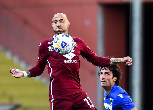 GENOA, ITALY - MARCH 21: Simone Zaza of Torino (L) and Tommaso Augello of Sampdoria vie for the ball during the Serie A match between UC Sampdoria and Torino FC at Stadio Luigi Ferraris on March 21, 2021 in Genoa, Italy. (Photo by Getty Images) GENOA, ITALY - MARCH 21: Simone Zaza of Torino (L) and Tommaso Augello of Sampdoria vie for the ball during the Serie A match between UC Sampdoria and Torino FC at Stadio Luigi Ferraris on March 21, 2021 in Genoa, Italy. (Photo by Getty Images)