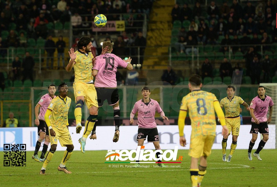 FOTO Palermo-Cagliari 2-1, 18ª giornata Serie B 2022-2023 (Gallery) - immagine 16