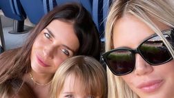 Il Psg stravince, in tribuna c’è Wanda Nara con tutta la famiglia: “Questa è Parigi”