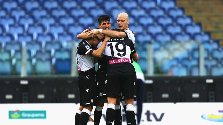 ROME, ITALY - NOVEMBER 29:  Ignacio Pussetto #23 with his teammates of Udinese calcio celebrates after scoring the team's second goal during the Serie A match between SS Lazio and Udinese Calcio at Stadio Olimpico on November 29, 2020 in Rome, Italy.  (Photo by Paolo Bruno/Getty Images) 