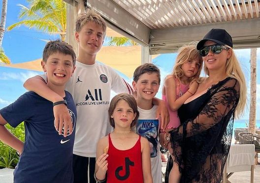 Instagram Wanda Nara racconta i viaggi con i figli piccoli: “Ricordo i volti pieni di orrore quando…” - immagine 1