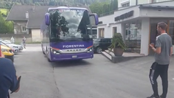 VIDEO VN – Fiorentina in Austria: il pullman raggiunge il ritiro viola