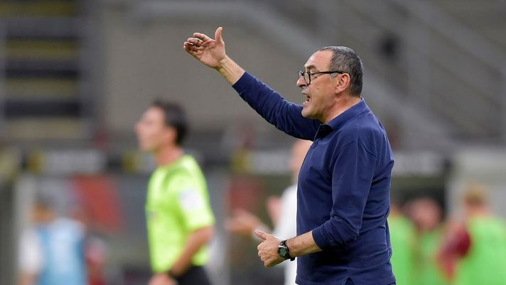 MILAN, ITALY - JULY 07: Juventus coach Maurizio Sarri during the Serie A match between AC Milan and Juventus at Stadio Giuseppe Meazza on July 07, 2020 in Milan, Italy. (Photo by Daniele Badolato - Juventus FC/Juventus FC via Getty Images) MILAN, ITALY - JULY 07: Juventus coach Maurizio Sarri during the Serie A match between AC Milan and Juventus at Stadio Giuseppe Meazza on July 07, 2020 in Milan, Italy. (Photo by Daniele Badolato - Juventus FC/Juventus FC via Getty Images)