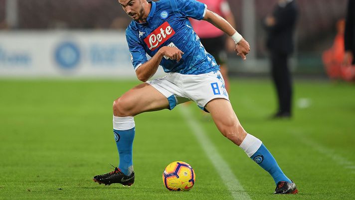NAPLES, ITALY - NOVEMBER 02: Fabian Ruiz of SSC Napoli in action during the Serie A match between SSC Napoli and Empoli at Stadio San Paolo on November 2, 2018 in Naples, Italy. (Photo by Francesco Pecoraro/Getty Images) NAPLES, ITALY - NOVEMBER 02: Fabian Ruiz of SSC Napoli in action during the Serie A match between SSC Napoli and Empoli at Stadio San Paolo on November 2, 2018 in Naples, Italy. (Photo by Francesco Pecoraro/Getty Images)
