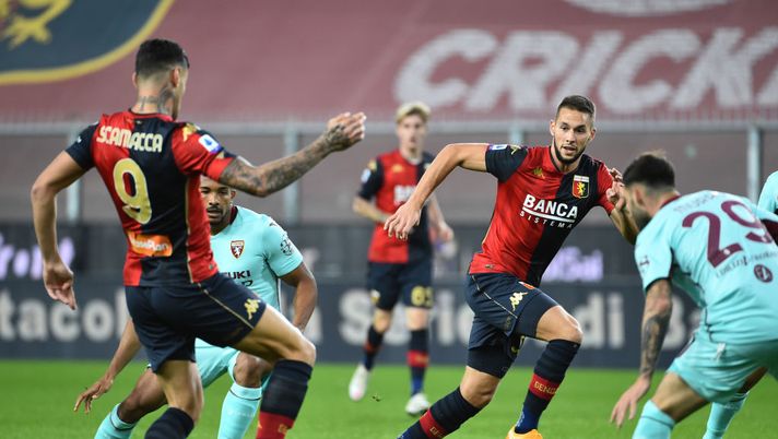GENOA, ITALY - NOVEMBER 04: Gianluca Scamacca and Marko Pjaca of Genoa CFC in action during the Serie A match between Genoa CFC and Torino FC at Stadio Luigi Ferraris on November 4, 2020 in Genoa, Italy. (Photo by Paolo Rattini/Getty Images) GENOA, ITALY - NOVEMBER 04: Gianluca Scamacca and Marko Pjaca of Genoa CFC in action during the Serie A match between Genoa CFC and Torino FC at Stadio Luigi Ferraris on November 4, 2020 in Genoa, Italy. (Photo by Paolo Rattini/Getty Images)