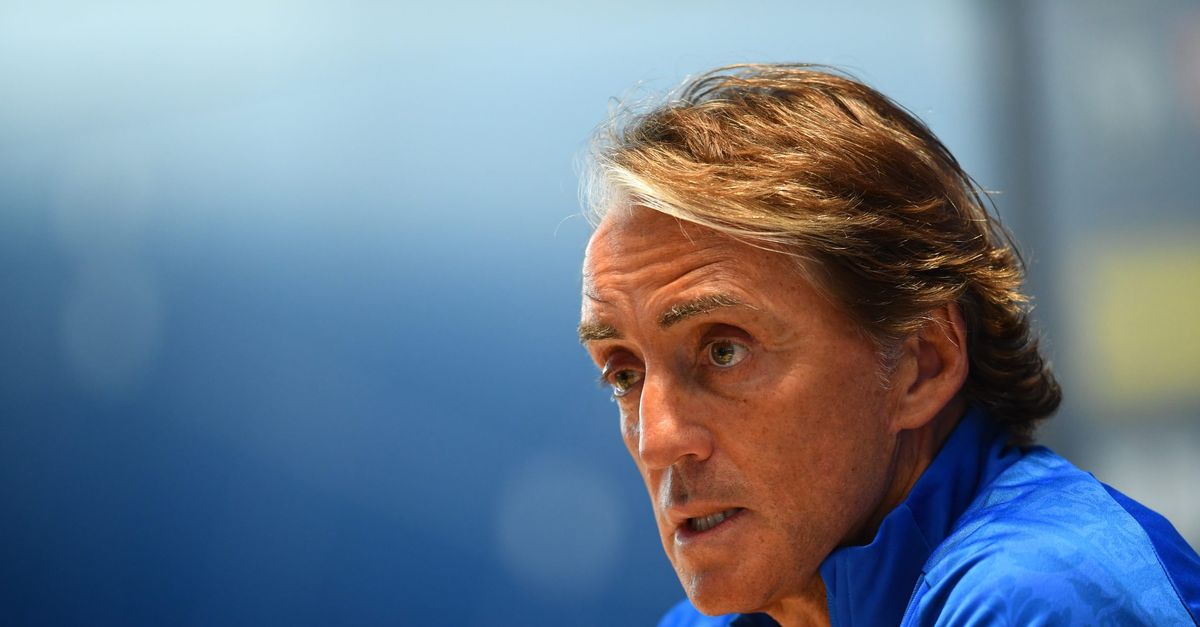 Notizie Udinese – Mancini Sorprende Tutti / Due Bianconeri In Azzurro ...