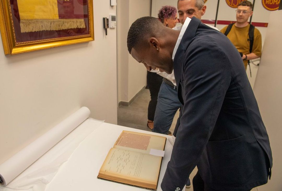 Wijnaldum è un nuovo giocatore della Roma – FOTO GALLERY - immagine 18