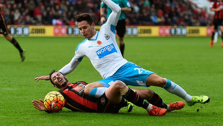BOURNEMOUTH, ENGLAND - NOVEMBER 07: Florian Thauvin of Newcastle United is tackled by Adam Smith of Bournemouth during the Barclays Premier League match between A.F.C. Bournemouth and Newcastle United at Vitality Stadium on November 7, 2015 in Bournemouth, England. (Photo by Mike Hewitt/Getty Images) BOURNEMOUTH, ENGLAND - NOVEMBER 07: Florian Thauvin of Newcastle United is tackled by Adam Smith of Bournemouth during the Barclays Premier League match between A.F.C. Bournemouth and Newcastle United at Vitality Stadium on November 7, 2015 in Bournemouth, England. (Photo by Mike Hewitt/Getty Images)