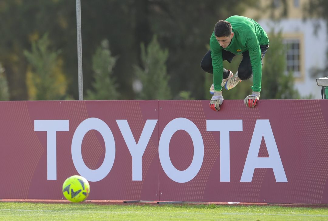 Roma, l’allenamento ad Albufeira sotto gli occhi di Mourinho e Pinto – FOTO GALLERY - immagine 19