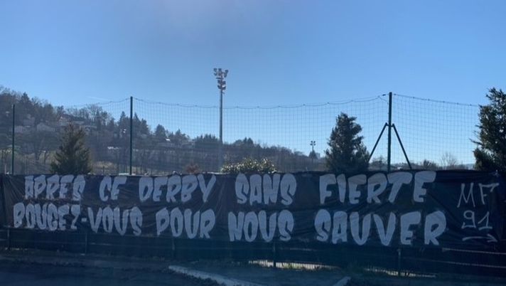 Saint Etienne contestato dopo la sconfitta di Lione: “Derby giocato senza orgoglio” Saint Etienne contestato dopo la sconfitta di Lione: “Derby giocato senza orgoglio” - immagine 1