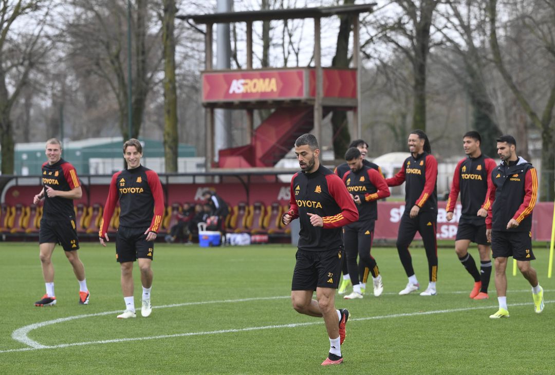 Roma in campo dopo il ko contro l’Inter: nel mirino c’è il Feyenoord – FOTOGALLERY - immagine 6