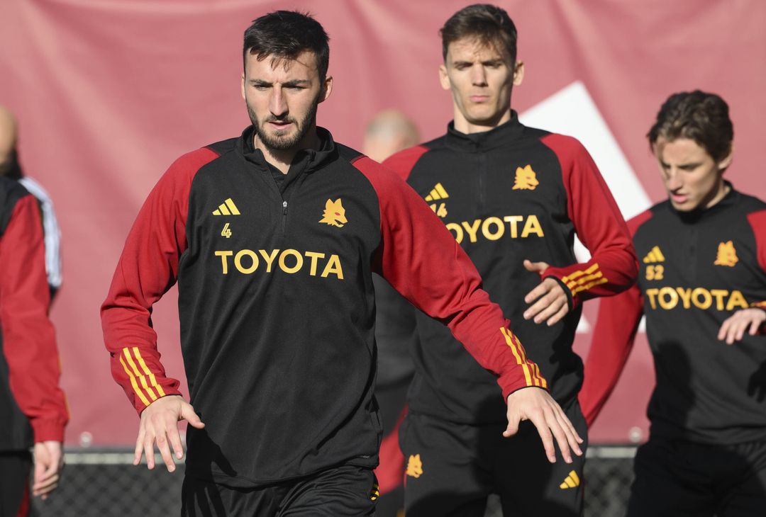 Roma, l’ultimo allenamento pima della Cremonese – FOTOGALLERY - immagine 32